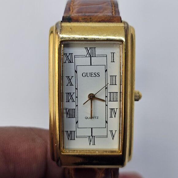 VTG Guess Women's Watch 24MM White Dial Brown Leather Bands New Battery - Picture 1 of 13